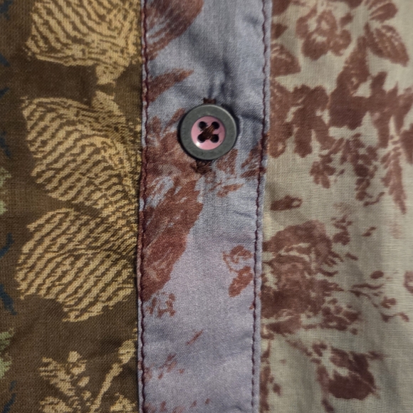 We The Free Womens Flower Patch Cotton Button Front Top EUC size M - Picture 3 of 12